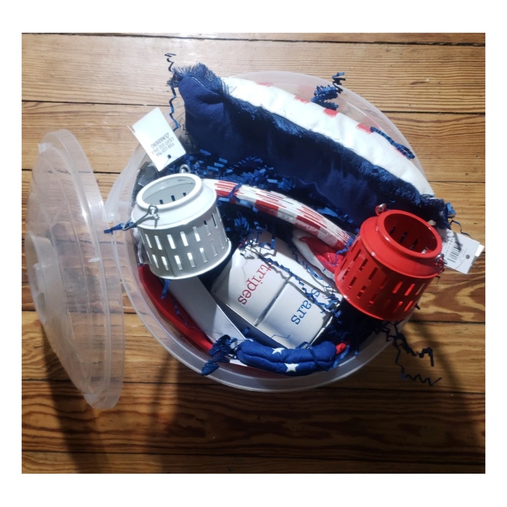 4th of July Party Basket BBQ Picnic Gift Set w/ Decor, Serveware & More!